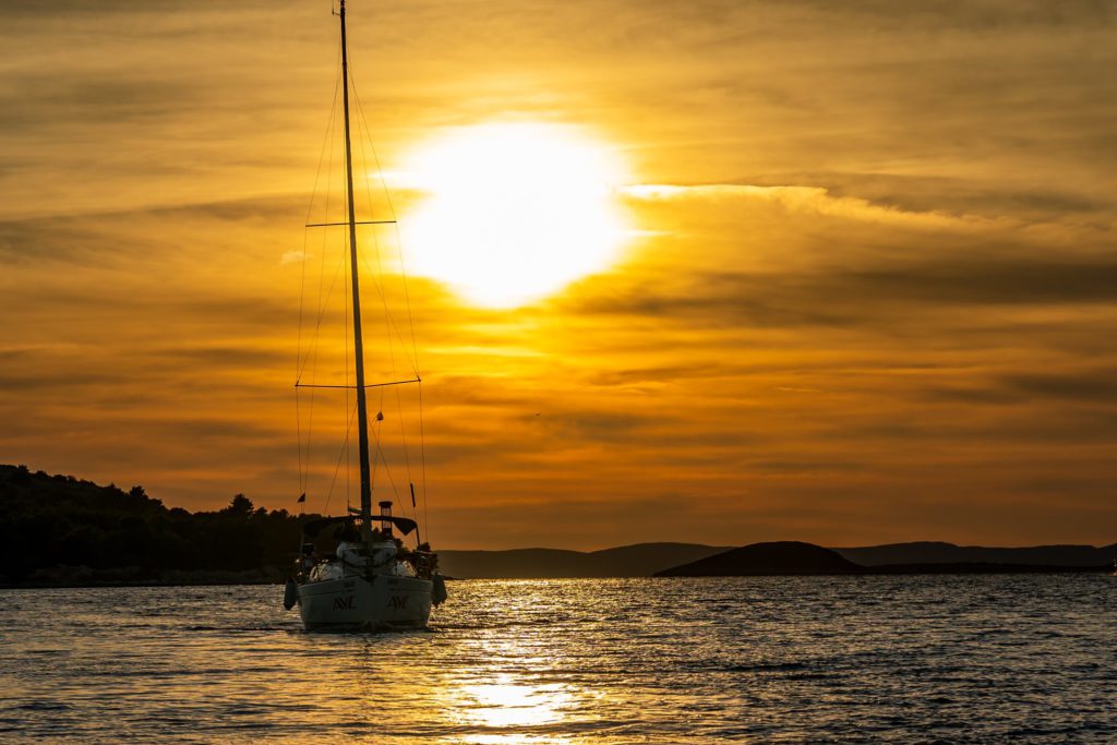 Proč byste letos měli strávit dovolenou na jachtě?