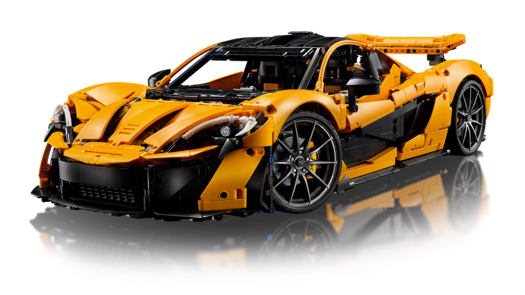 Lando Norris na okruhu Silverstone prověřil LEGO Technic McLaren P1 v životní velikosti